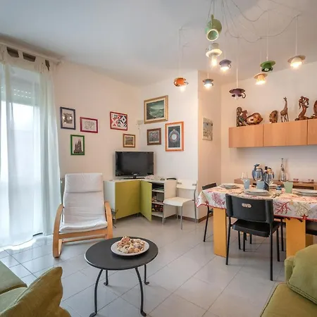 Apartment Pink House San Vincenzo